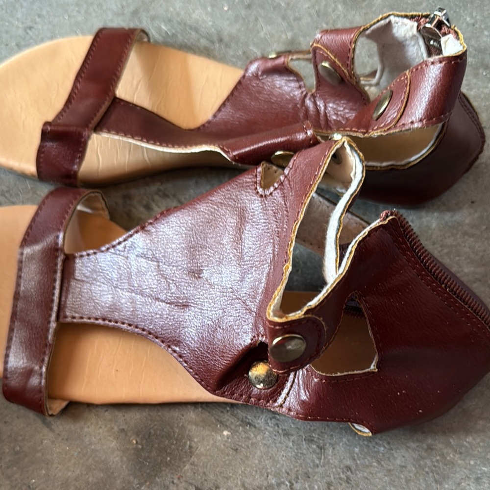 Elegant Brown Women's Sandals